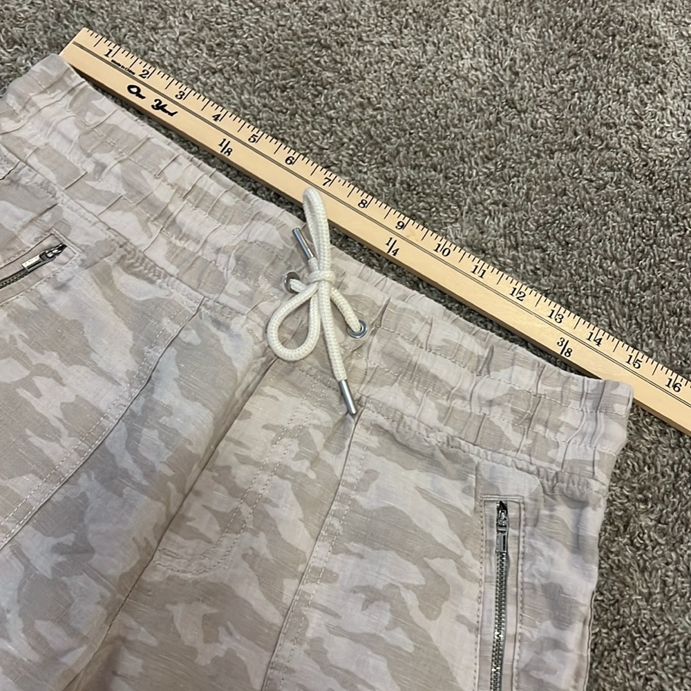 Athleta Light Gray Camo Jogger Pants - Picture 8 of 16